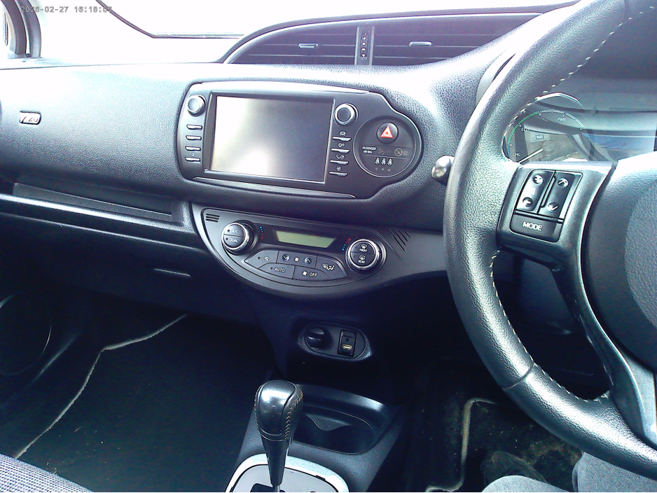 2019 Toyota Yaris - image 9