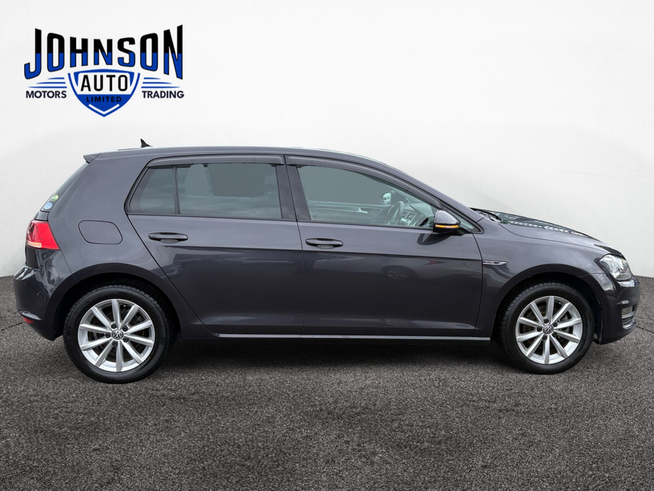 2015 Volkswagen Golf - image 6