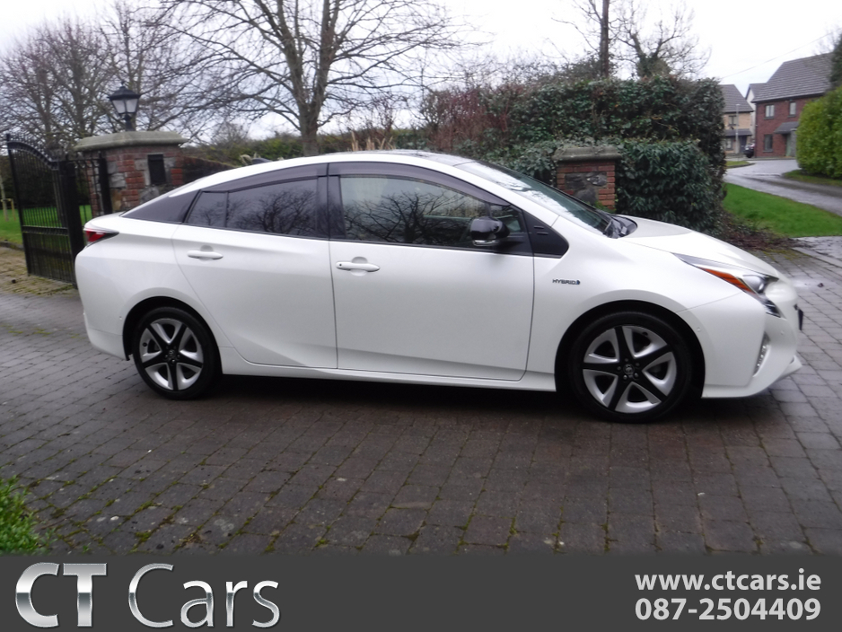 2018 Toyota Prius 1.8 AUTO HYBRID LOW MILES HIGH SPEC €15,950