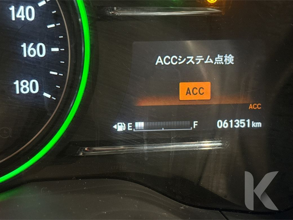 2020 Honda Vezel HYBRID 1.5L AUTOMATIC - REVERSE CAMERA - CRUISE CONTROL - HEATED SEATS - DIAMOND CUT ALLOY WHEELS €23,450