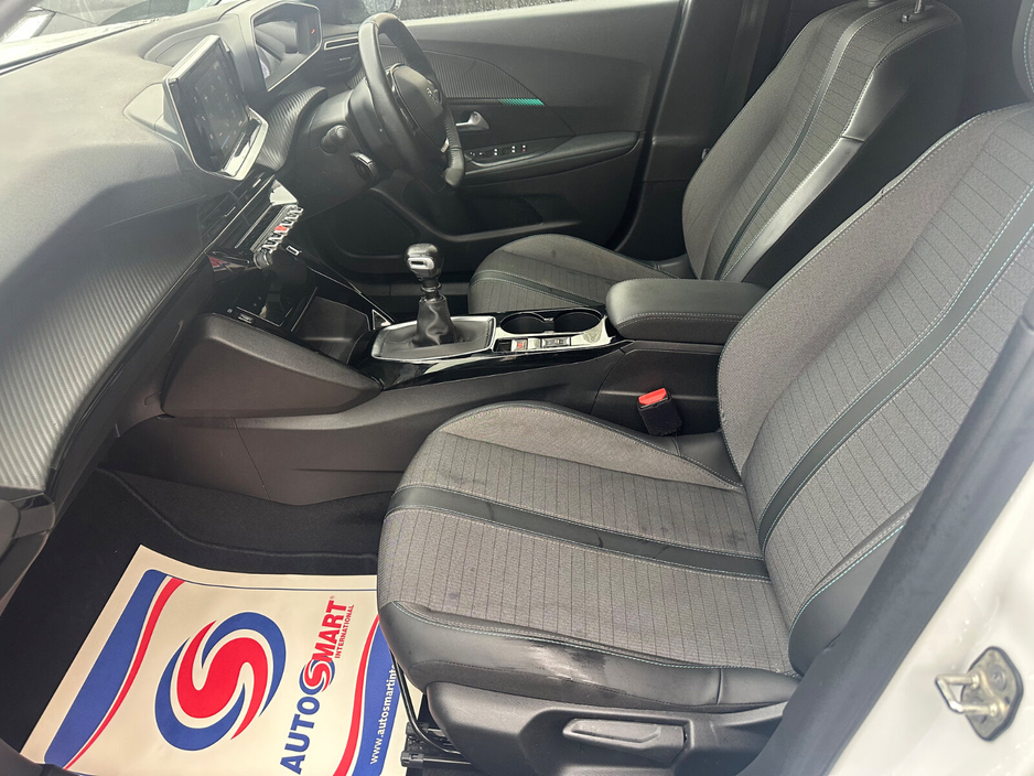 2022 Peugeot 2008 1.2 Puretech 100bhp Allure €21,895