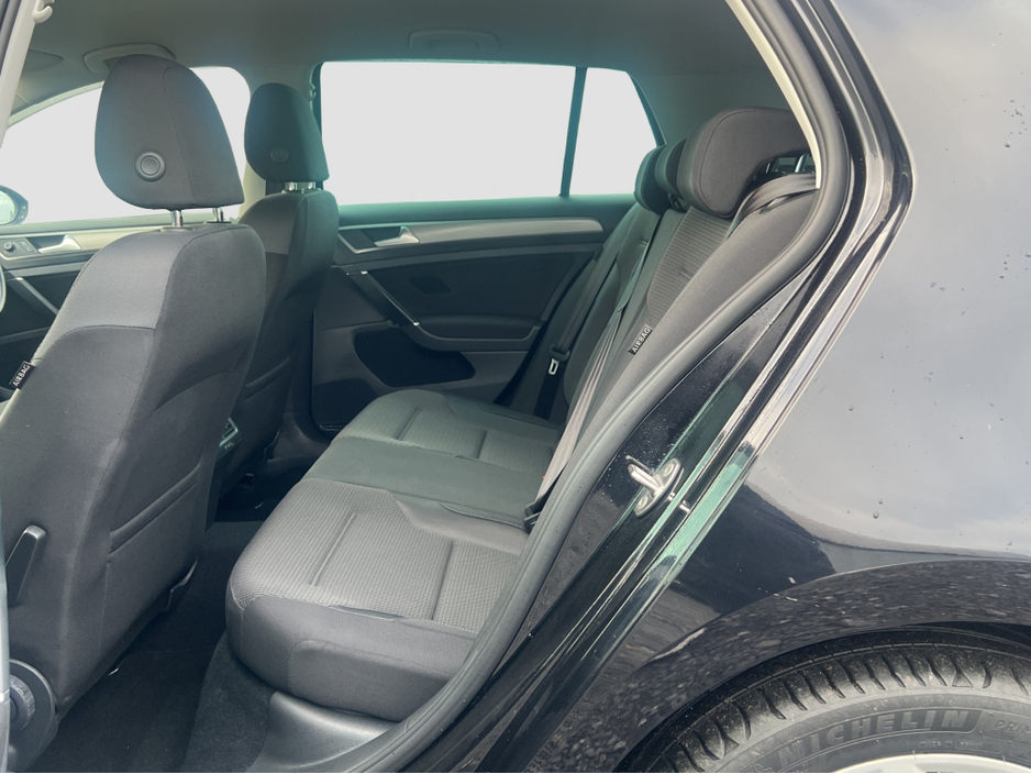 2017 Volkswagen Golf 2017 Volkswagen Golf 1.2 TSI Automatic (19K KM Only) €17,500