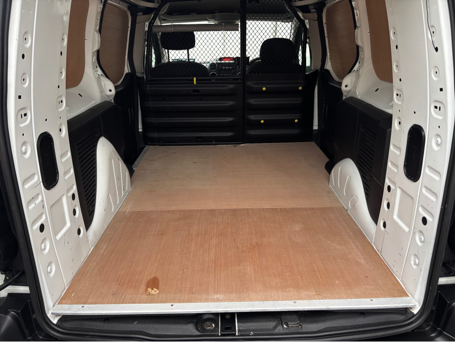 2016 Peugeot Partner - image 17