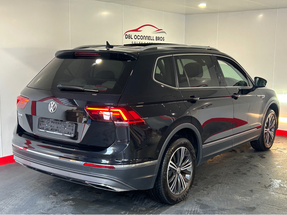 2021 Volkswagen Tiguan - image 31