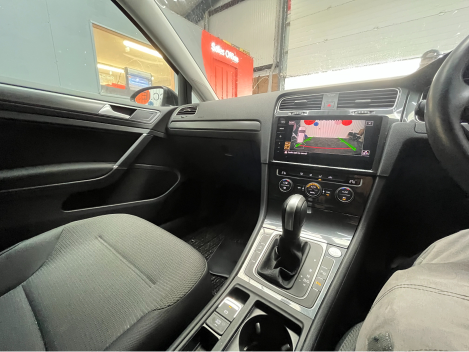 2019 Volkswagen Golf - image 14