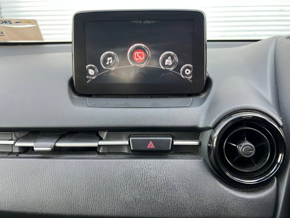 2017 Mazda Demio 1.3 SKYACTIV // SERVICE HISTORY // AIR CONDITIONING // 15" ALLOYS €11,900