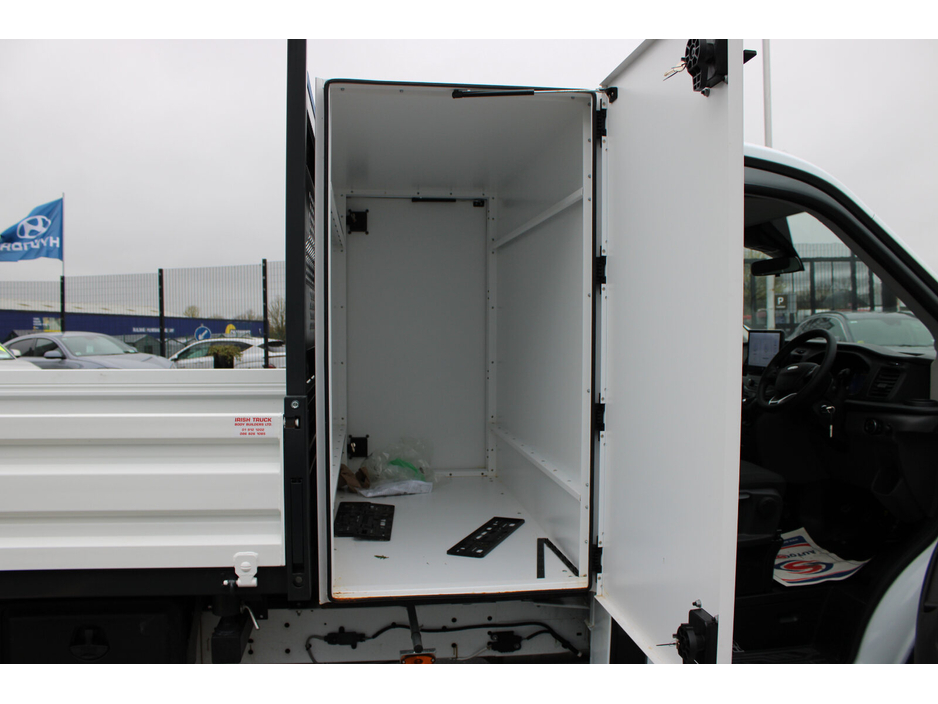 2026 Ford Transit - image 15