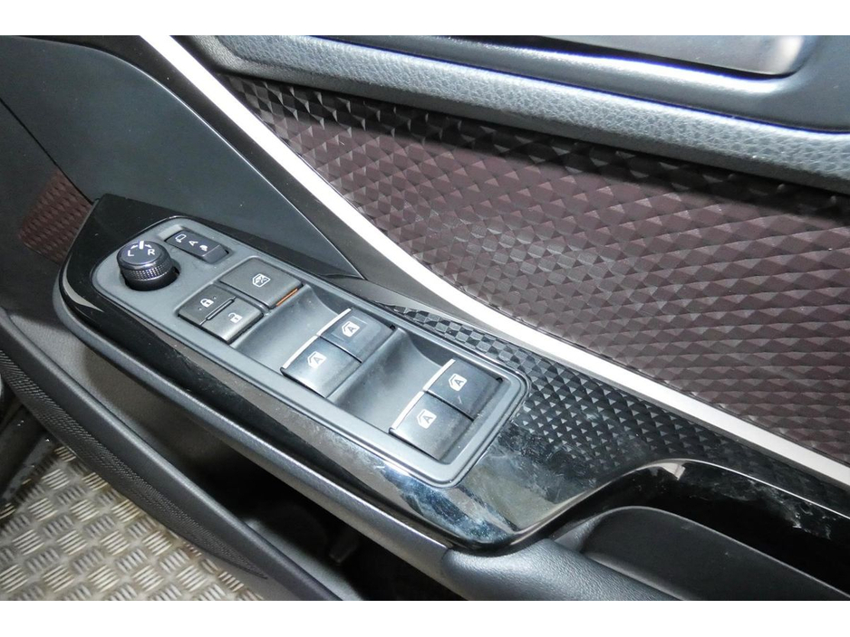 2017 Toyota C-HR 1.8 HYBRID *HALF LEATHER*9"ANDROID CAR PLAYER* €19,890