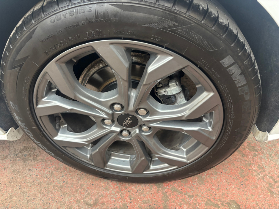 2023 Ford Focus - image 14