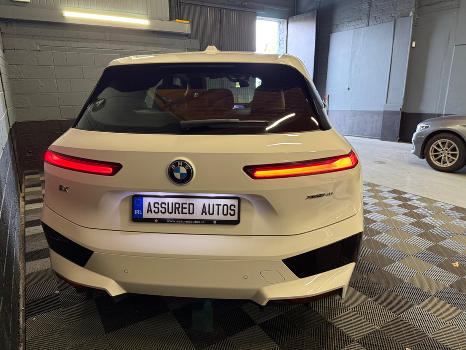 2023 BMW iX - image 4