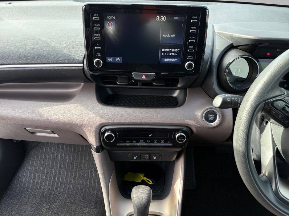 2020 Toyota Yaris - image 11