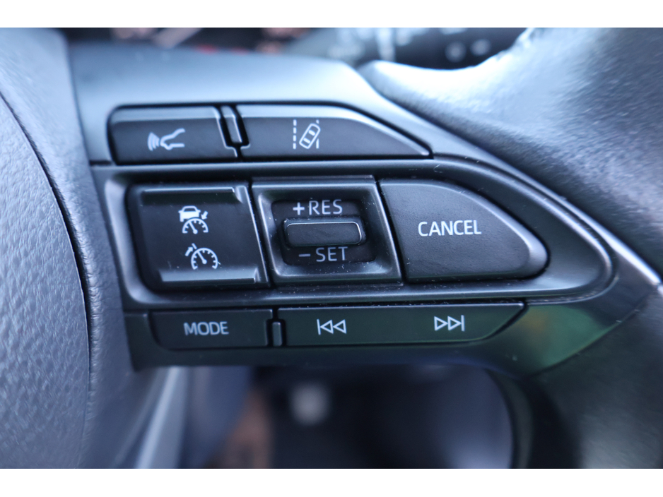 2023 Toyota Yaris HYBRID LUNA 4DR AUTO Great Spec 12 Months Warranty €18,495