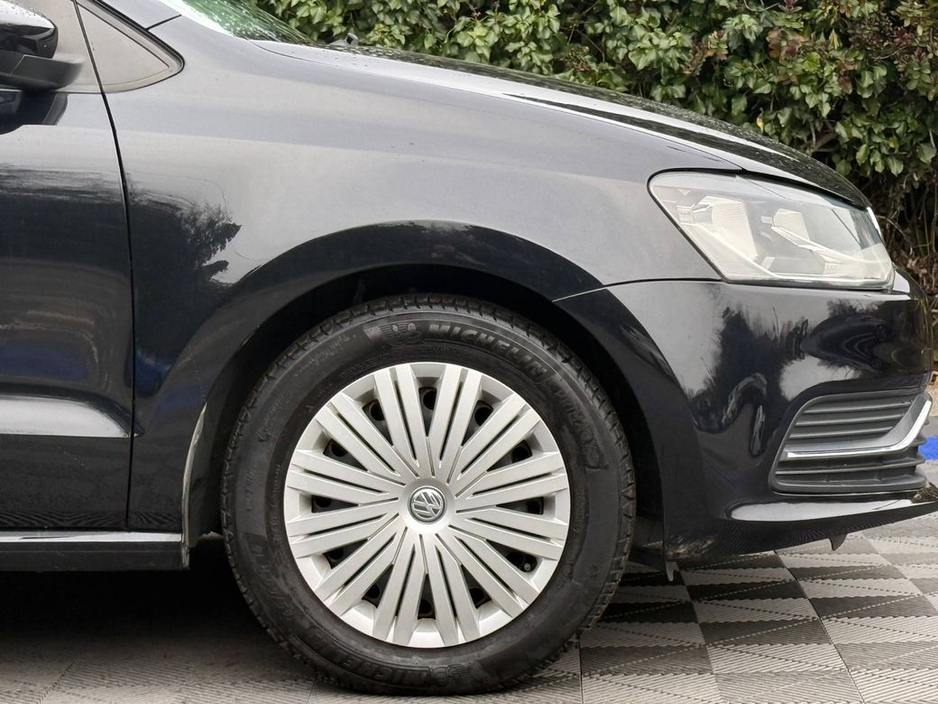 2014 Volkswagen Polo COMFORTLINE 1.2 TSI // FULL SERVICE HISTORY // REVERSE CAMERA // AIR CONDITIONING €10,900