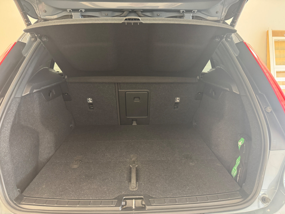 2022 Volvo XC40 BEV 231hp Plus €27,950