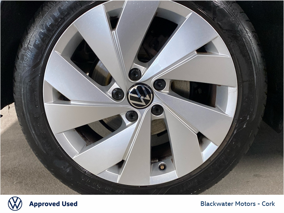 2022 Volkswagen Golf 1.5TSI 130BHP 5DR STYLE €28,995