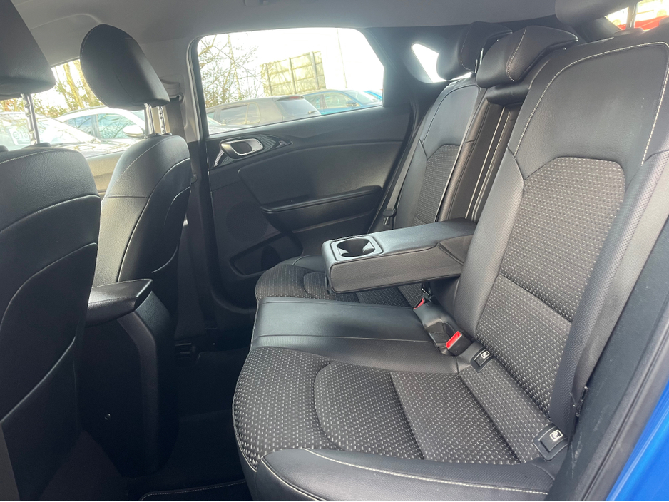 2019 Kia Ceed - image 13