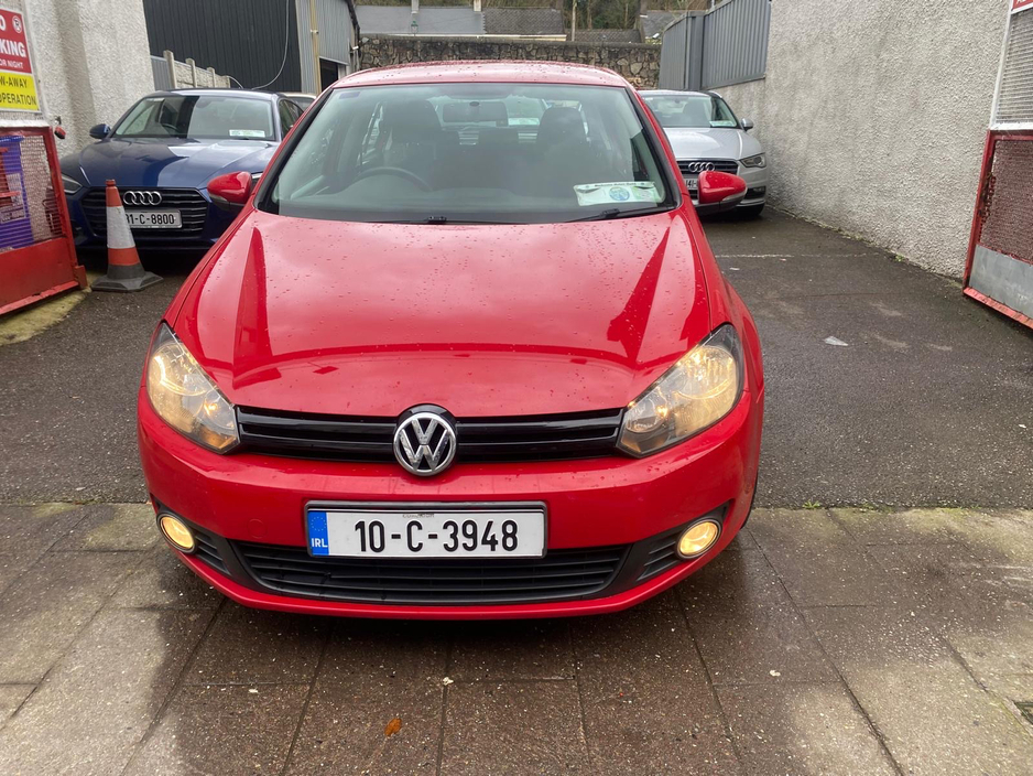 2010 Volkswagen Golf - image 11