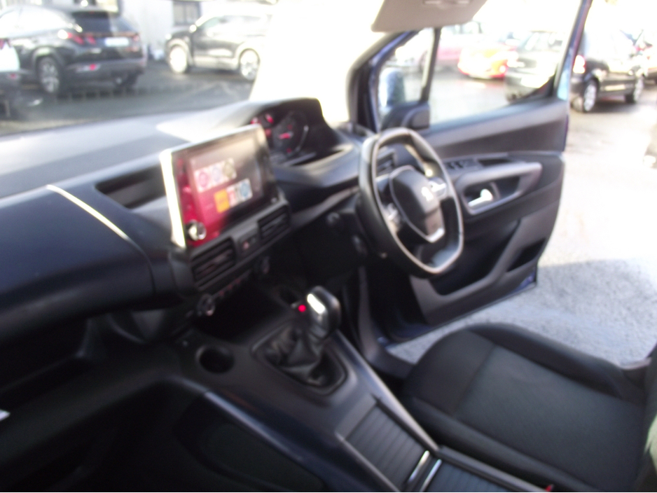 2019 Peugeot Rifter ALLURE 1.5 HDI 100PS 5DR MPV €17,950