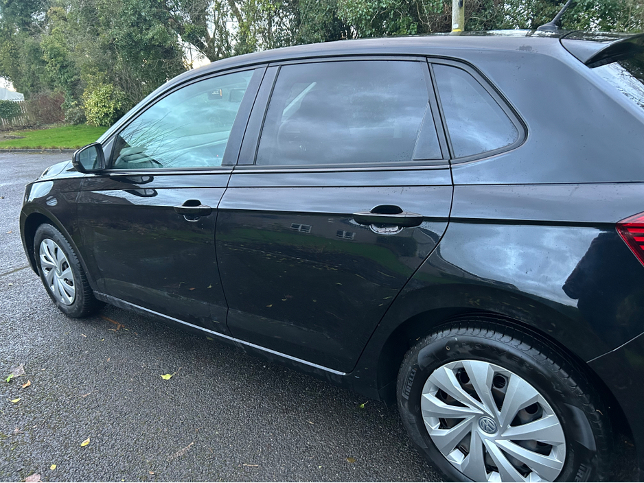 2018 Volkswagen Polo - image 6