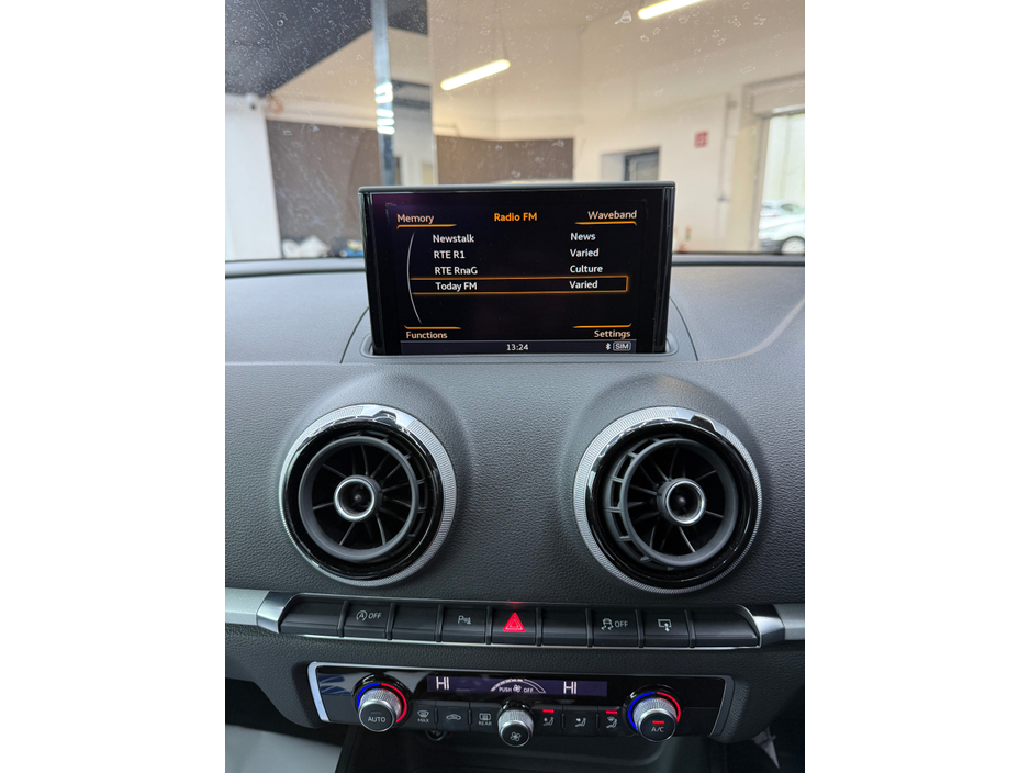 2015 Audi A3 1.4TFSI S-TRONIC SE €14,950