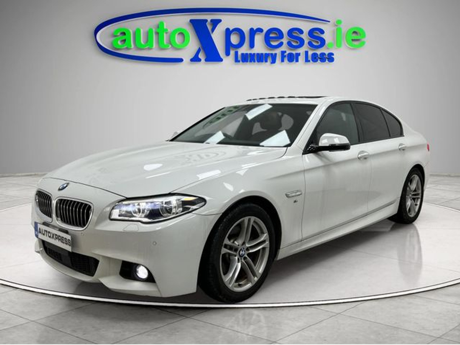 2016 BMW 5 Series - image 15