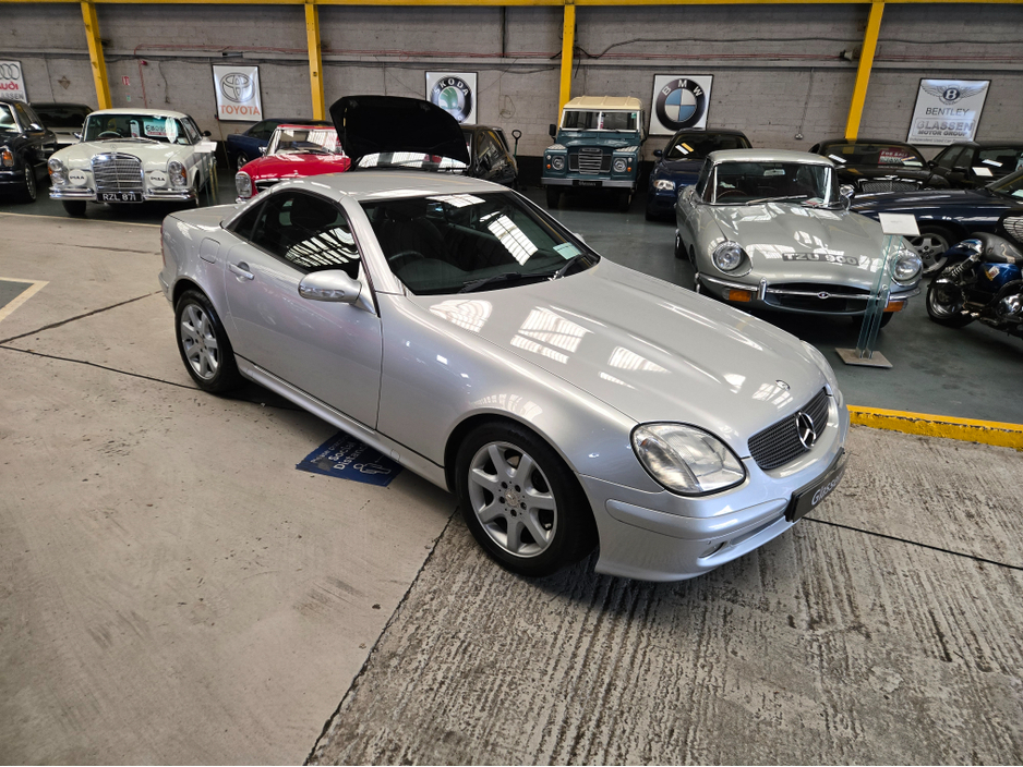 2004 Mercedes-Benz SLK Class - image 21