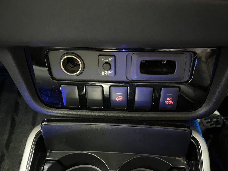 2019 Mitsubishi Outlander - image 21