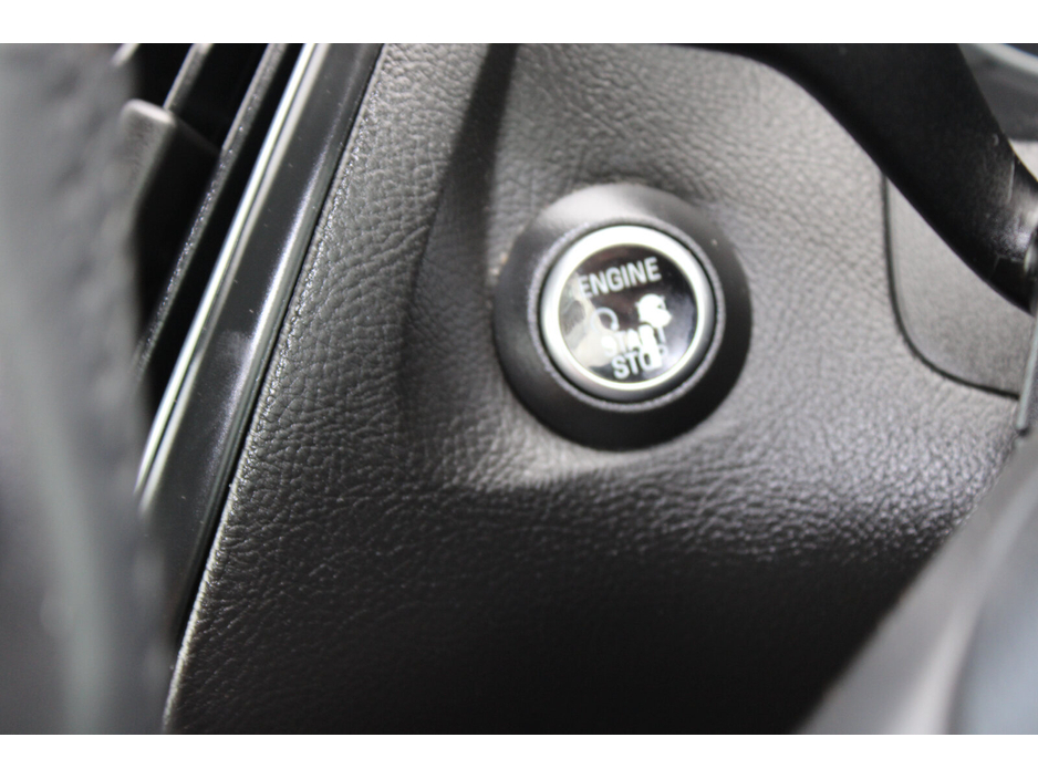 2018 Ford Focus - image 23