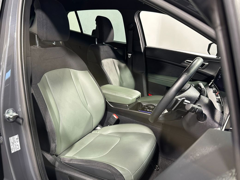 2025 Kia Sportage Plug-in Hybrid 4x4 €44,800