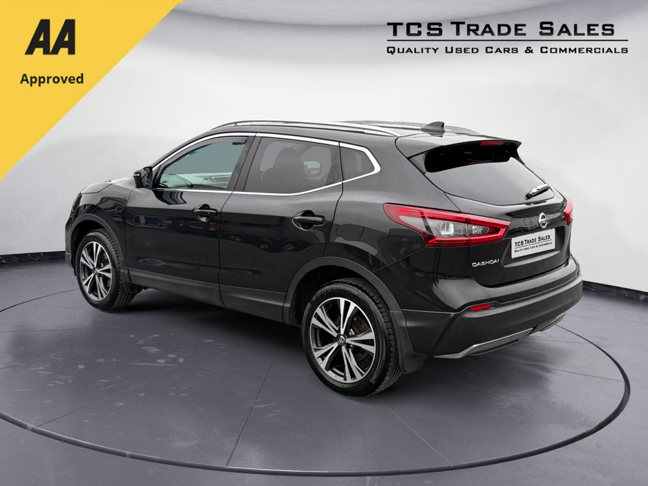 2018 Nissan Qashqai - image 4