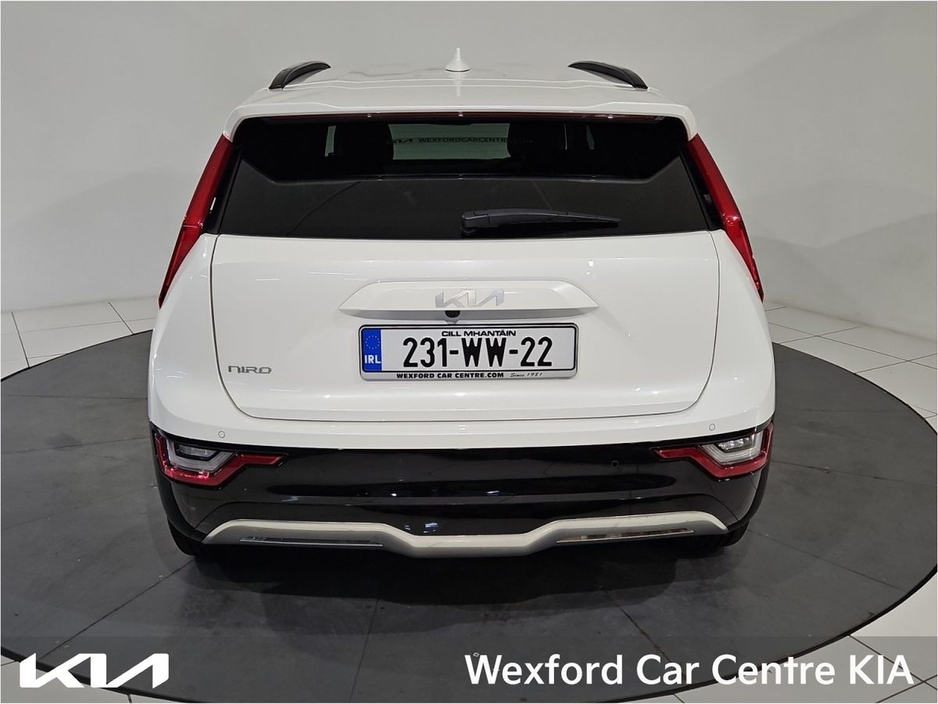 2023 Kia e-Niro - image 12