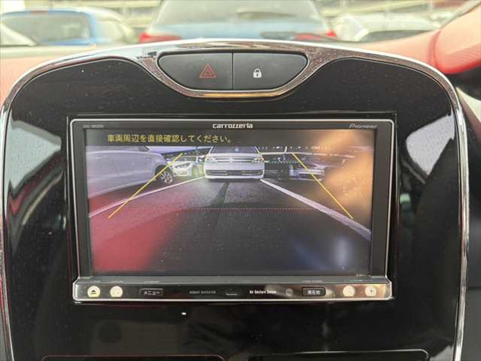 2014 Renault Clio - image 15