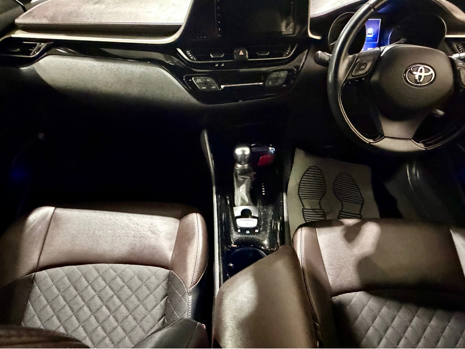 2017 Toyota C-HR G Spec €17,500