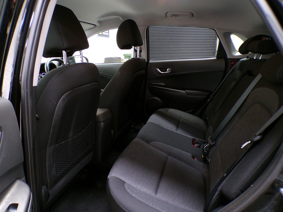 2022 Hyundai Kona 2022*ONLY 26,000 MILES*64KWH HYUNDAI KONA PREMIUM EV*484KM RANGE*FULL HYUNDAI SERVICE HISTORY*GRADED A BATTERY HEALTH WITH REPORTS*PREMIUM PACK*2 CHARGER*1 OWNER*FANTASTIC CONDITION SPEC Bluetooth,App €21,900