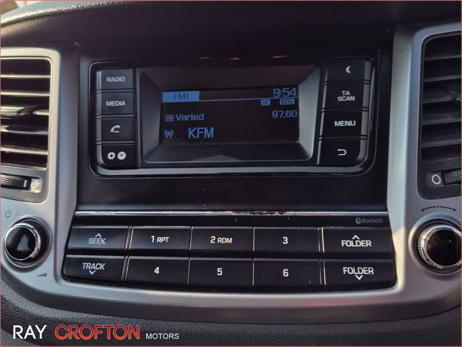 2016 Hyundai Tucson - image 12