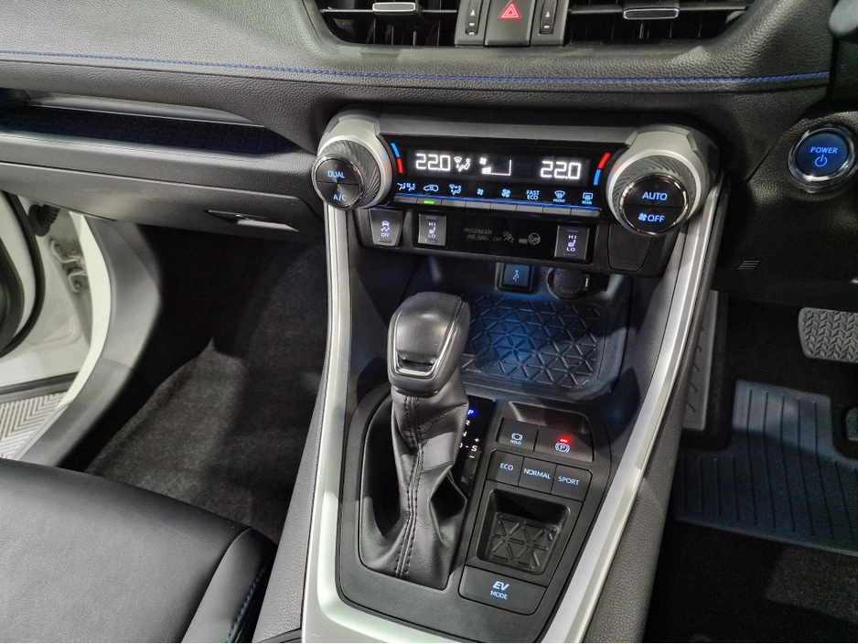 2022 Toyota Rav4 2.5 HYBRID SPORT AUTOMATIC **ORIGINAL IRISH CAR / APPLE CARPLAY / ACTIVE RADAR CRUISE CONTROL / ELECTRIC BOOTLID / FRONT & REAR PARKING ASSIST / HEATED FRONT SEATS / SAT NAV / REVERSE CAMERA** €38,450