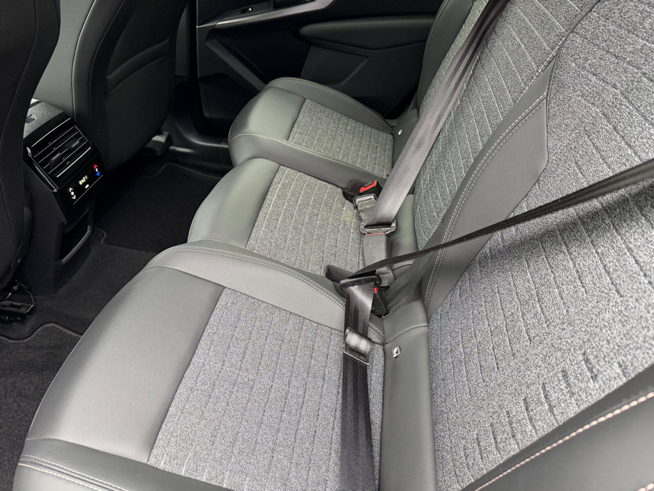 2025 Peugeot 5008 - image 7