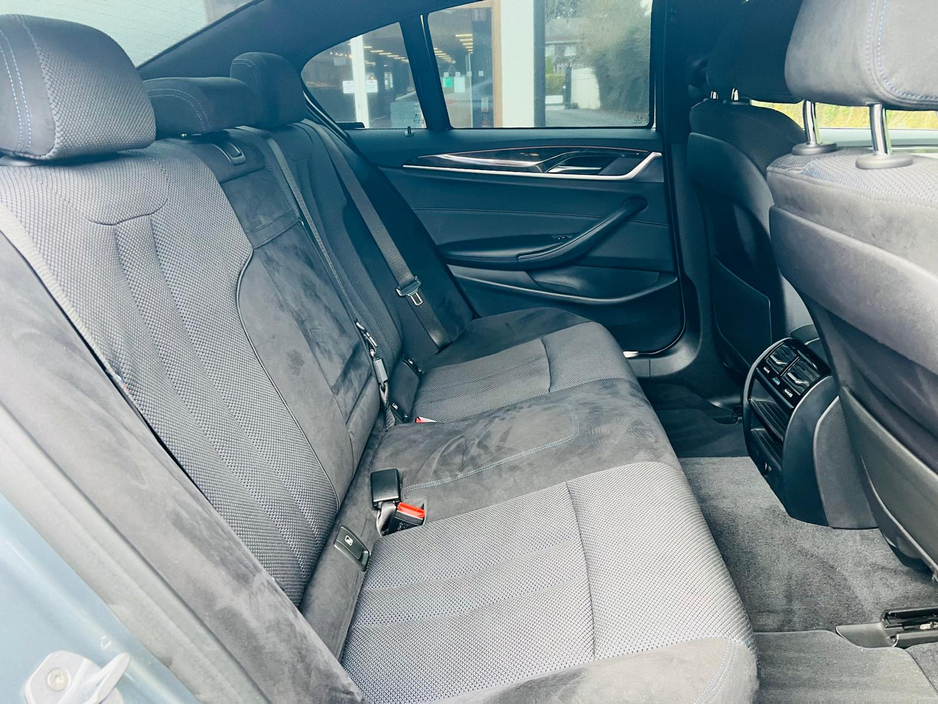 2018 BMW 5 Series - image 11