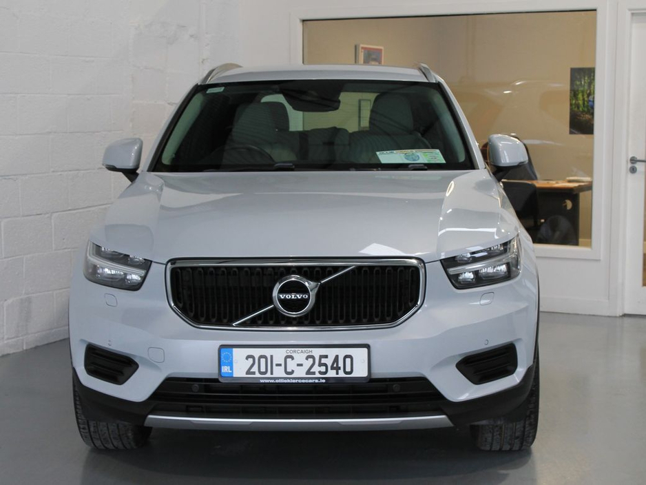 2020 Volvo XC40 - image 2