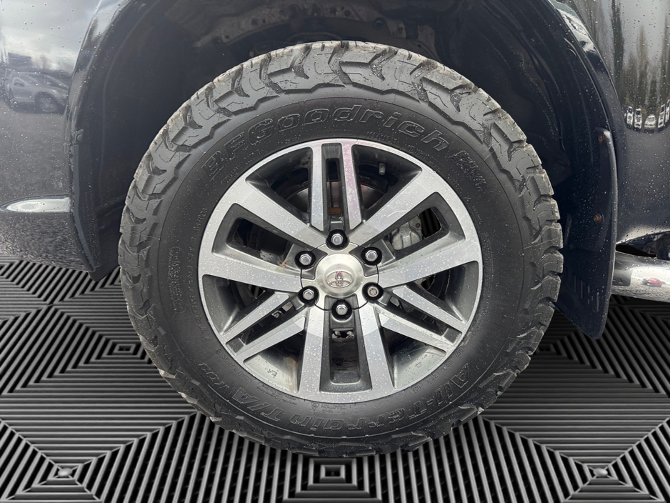 2019 Toyota Hilux - image 10