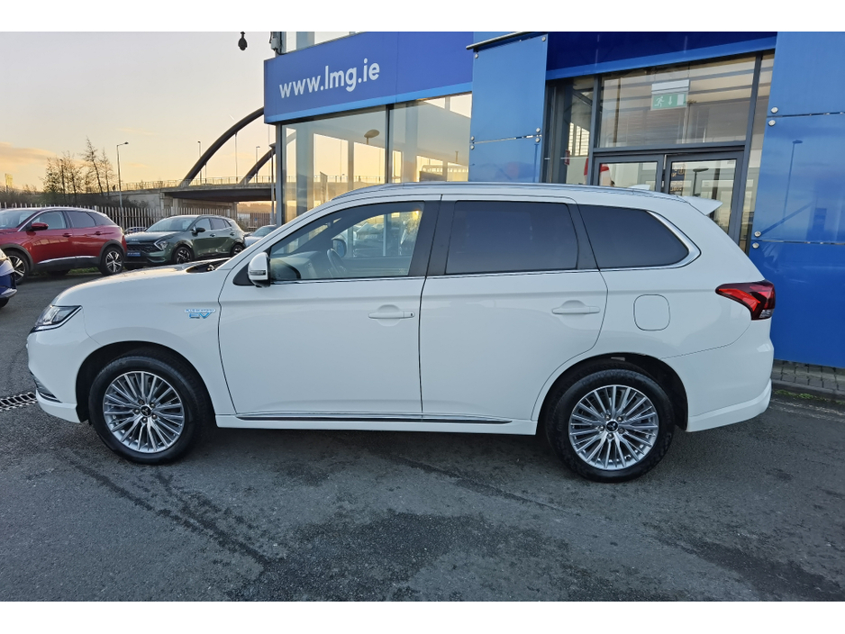 2020 Mitsubishi Outlander 2.4 EXCEED SAFETY AUTOMATIC PETROL PLUG-IN HYBRID - FINANCE AVAILABLE - CALL US TODAY ON 01 492 6566 OR 087-092 5525 €22,950