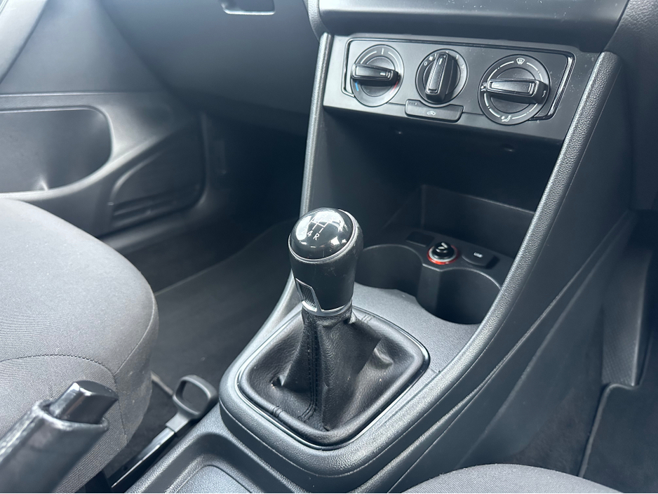 2015 Volkswagen Polo TRENDLINE 1.0 60HP MANUAL 5SPEED 5DR