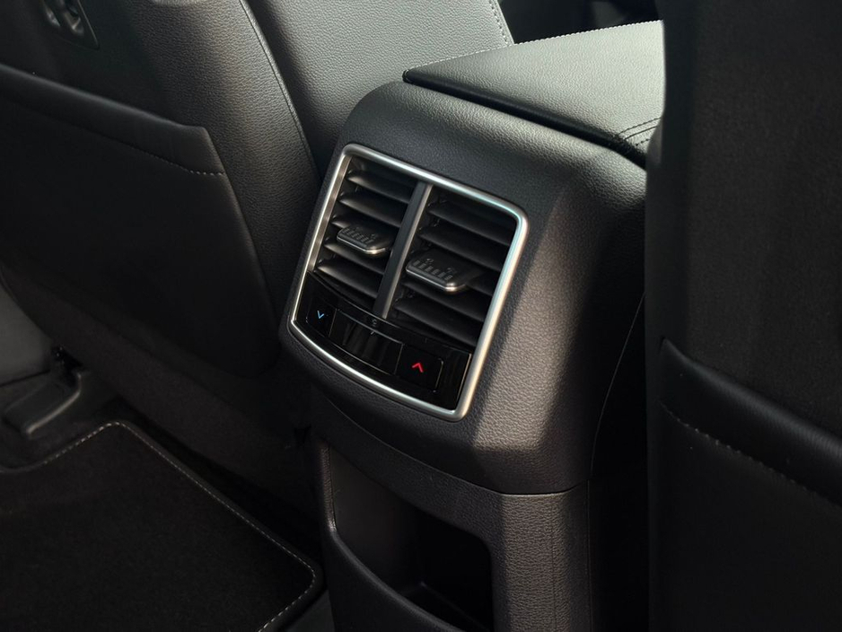 2026 Kia Sportage - image 24