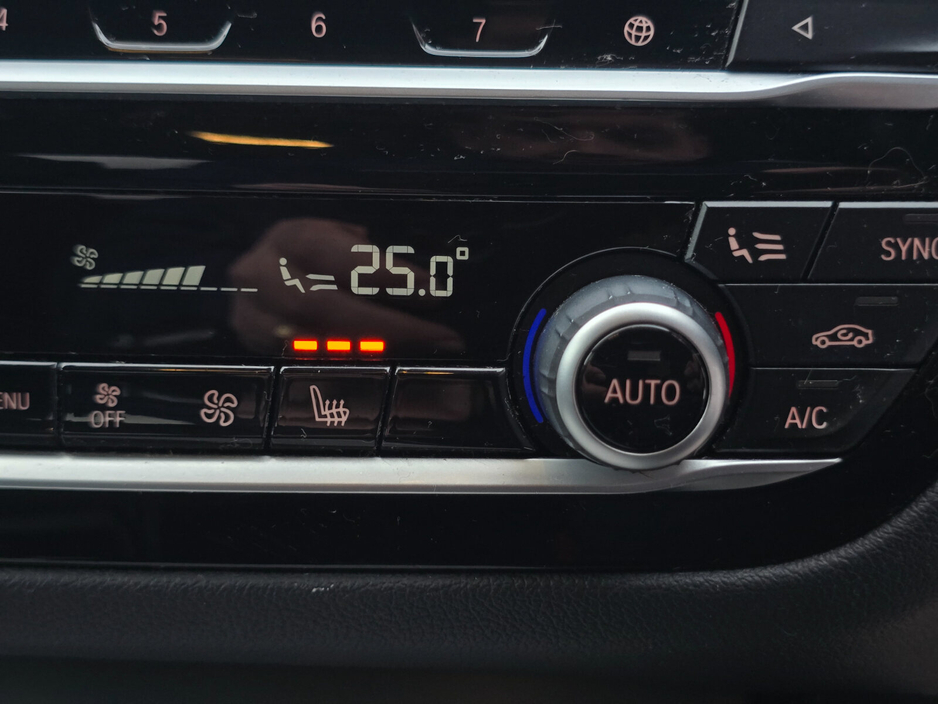 2018 BMW 5 Series 520d M Sport €27,950