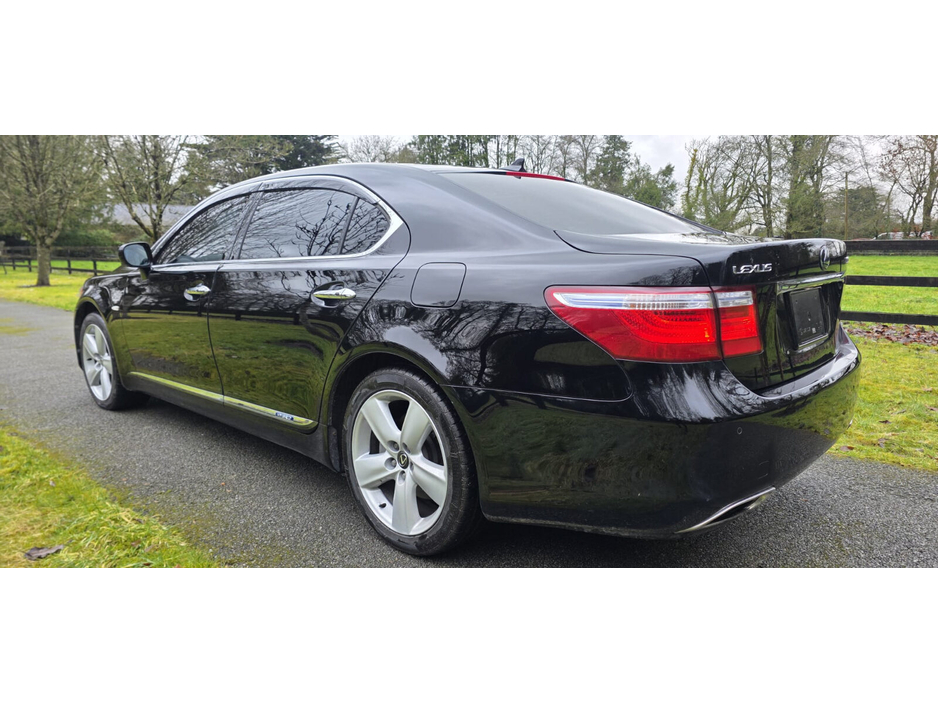 2008 Lexus LS 600 H - image 8