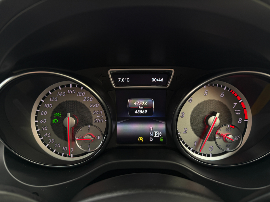 2015 Mercedes-Benz CLA Class ( 152 REG ) PANORAMIC SUNROOF AMG INTERIOR CLA180 HALF LEATHER HEATED  SEATS , PRIVACY GLASS REV CAMERA ALLOYS - €18,950