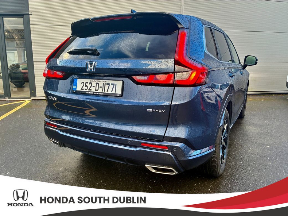 2025 Honda CR-V - image 7