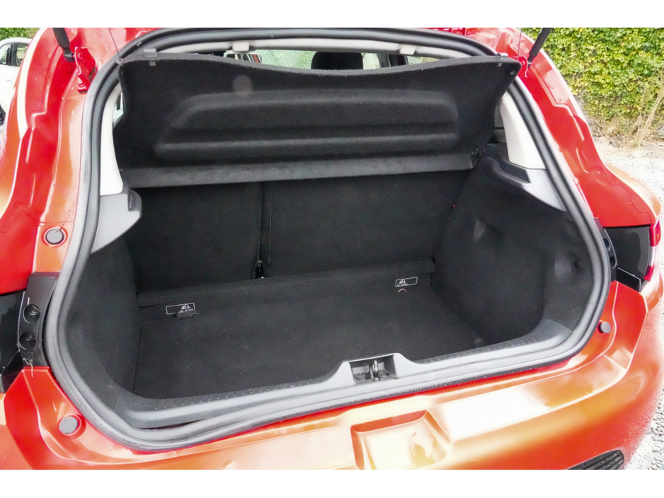 2016 Renault Clio - image 10