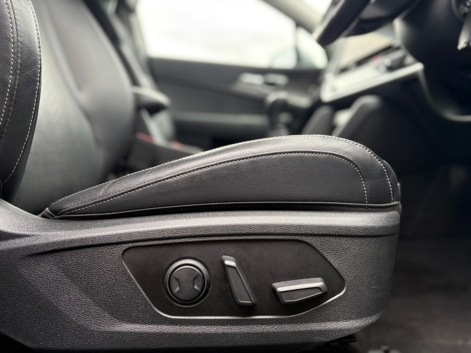 2025 Kia Sportage - image 9