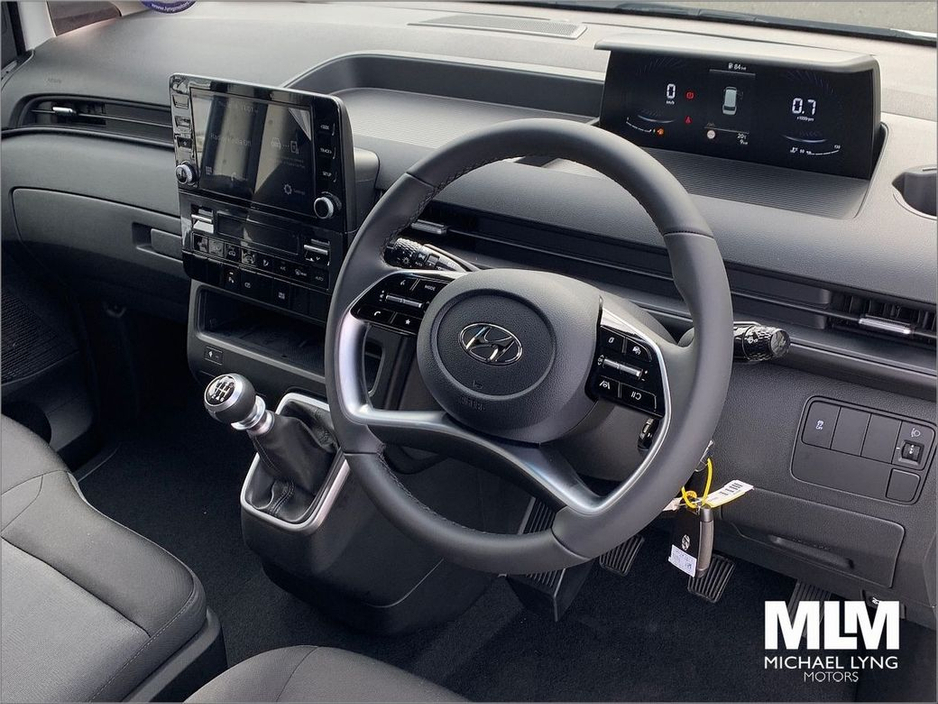 2024 Hyundai Staria 2.2 177ps Fwd, Price ex VAT €24,386